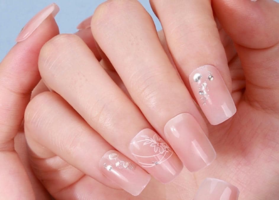 Delicate Bloom Gel Nail Polish Strips: Easy Nail Art