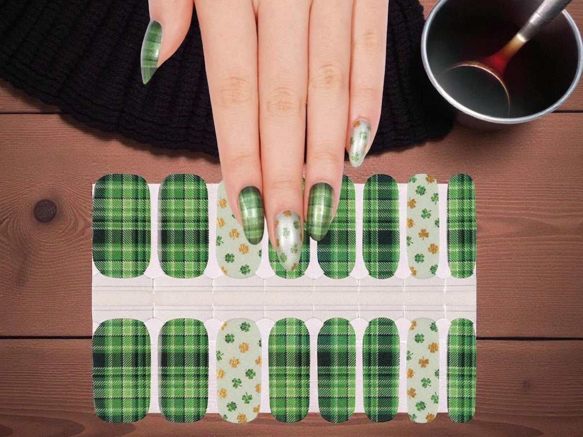 St. Patrick's Day Plaid O'Gold Nail Polish Strips: Non-Toxic Nail Wraps