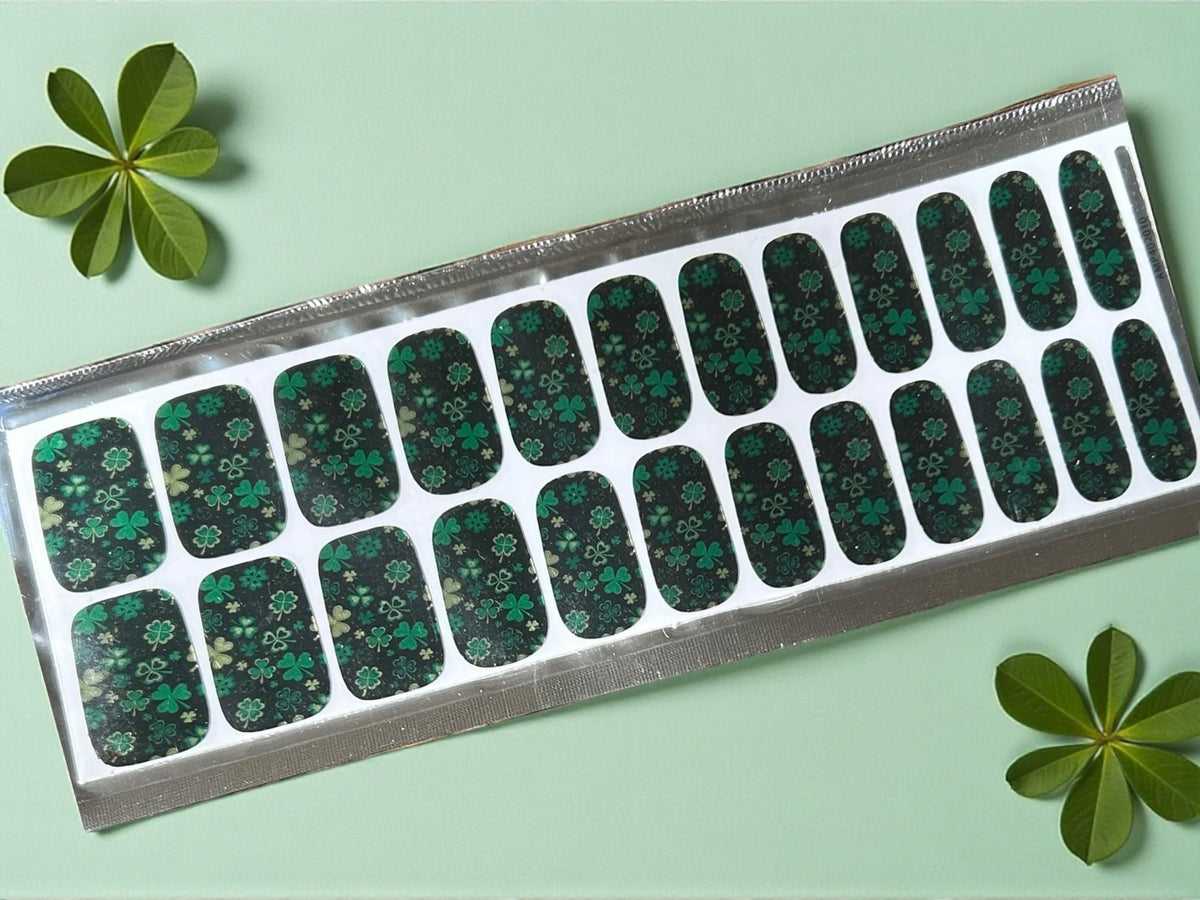Lucky Clovers Metallic/Chrome Nail Wraps