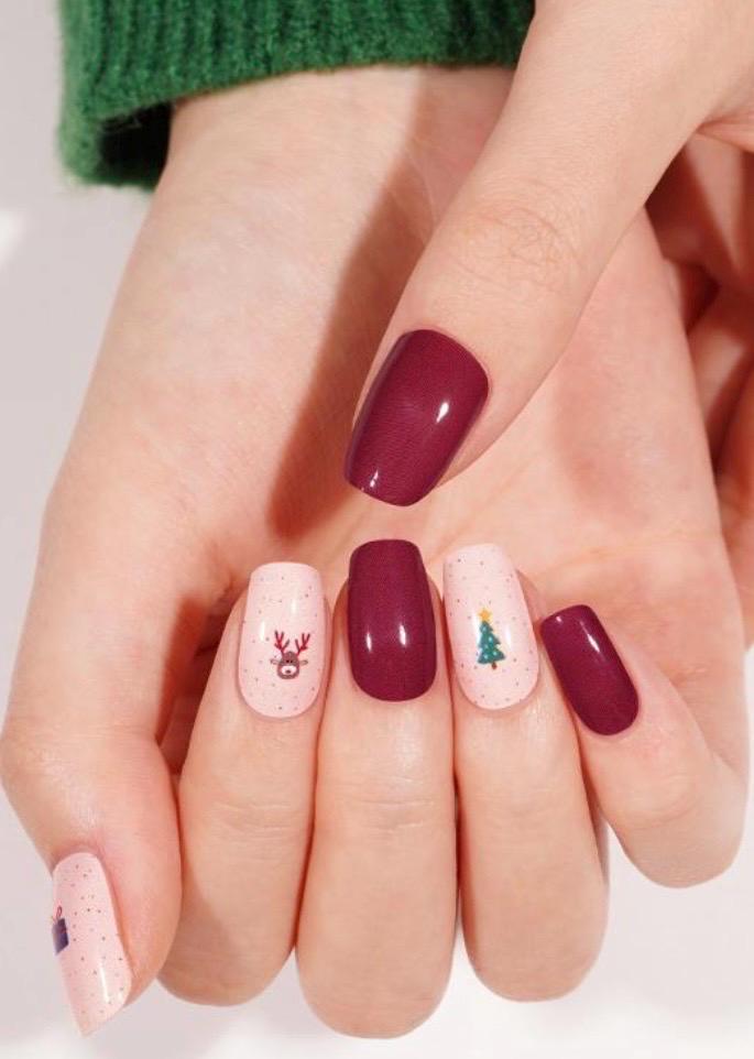 Merry Merlot Nail Polish Strips, Non-Toxic Nail Stickers