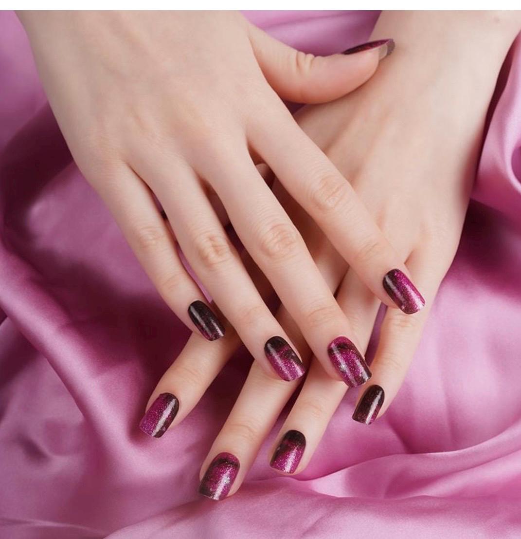 Magenta Cosmos Shimmer Nail Polish Strips: Non-Toxic Nail Wraps