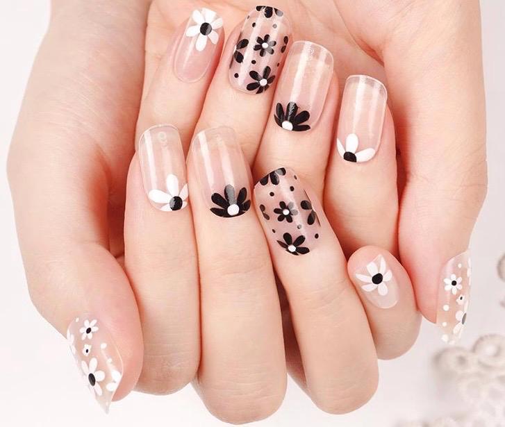 Black and White Daisy Nail Wraps: Translucent Non-Toxic Nail Polish Stickers