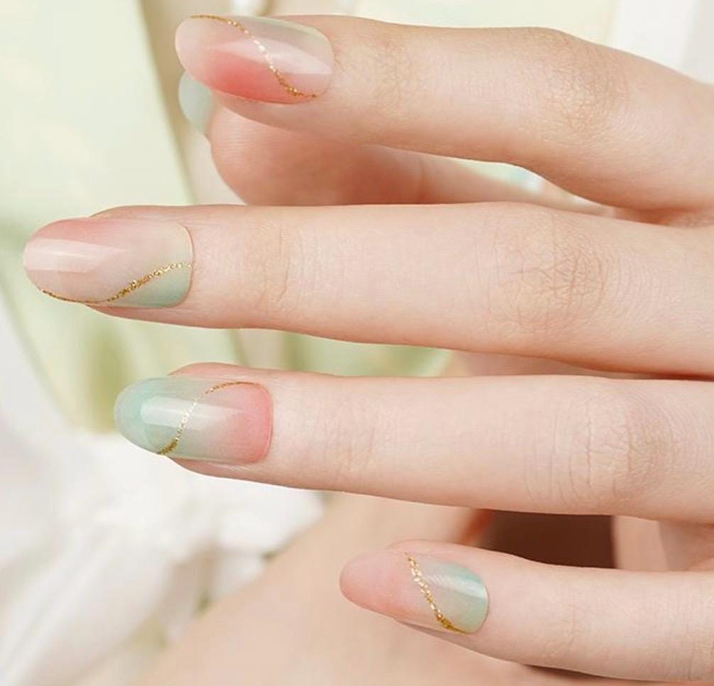 Pastel Mirage Nail Polish Stickers: Non-Toxic Nail Wraps