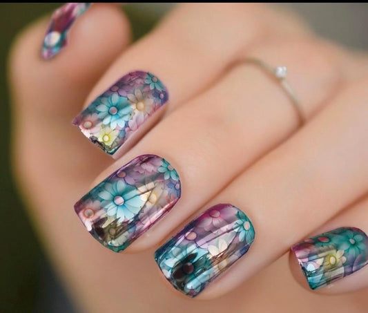Daisy Dreams Metallic/Chrome Nail Wraps