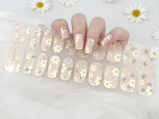 Flutter and Bloom Nail Polish Strips: Daisy Gel Nail Stickers