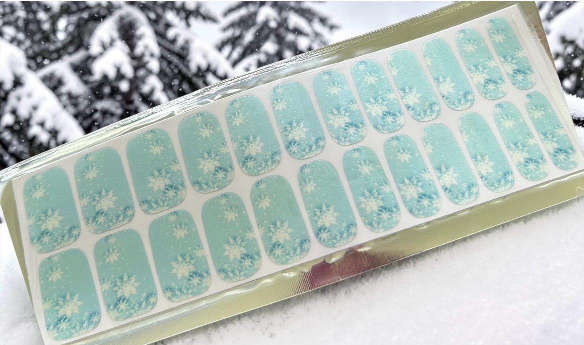 Snowfall Dreams Nail Polish Strips:  Wider Nail Sizes, Easy to Apply,  Non-Toxic Nail Art