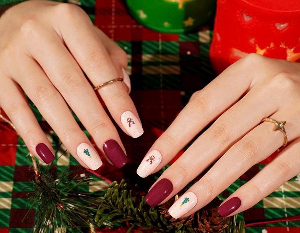 Merry Merlot Nail Polish Strips, Non-Toxic Nail Stickers