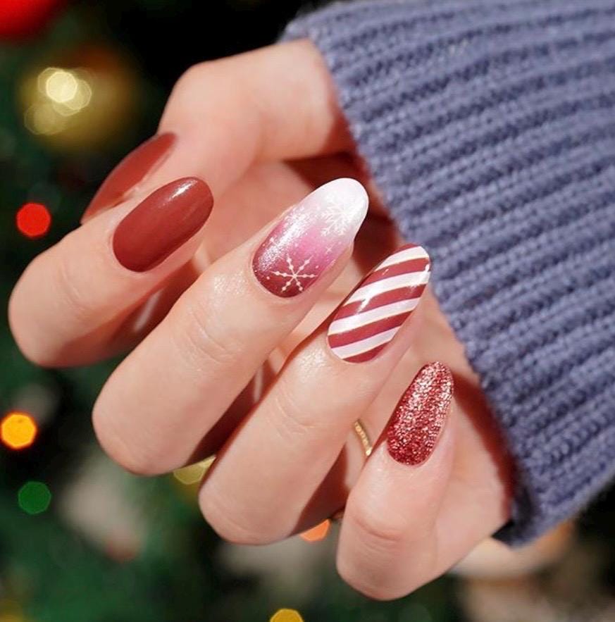 Peppermint Snowfall Glitter Nail Polish Strips: Nail Art Stickers- Non-Toxic