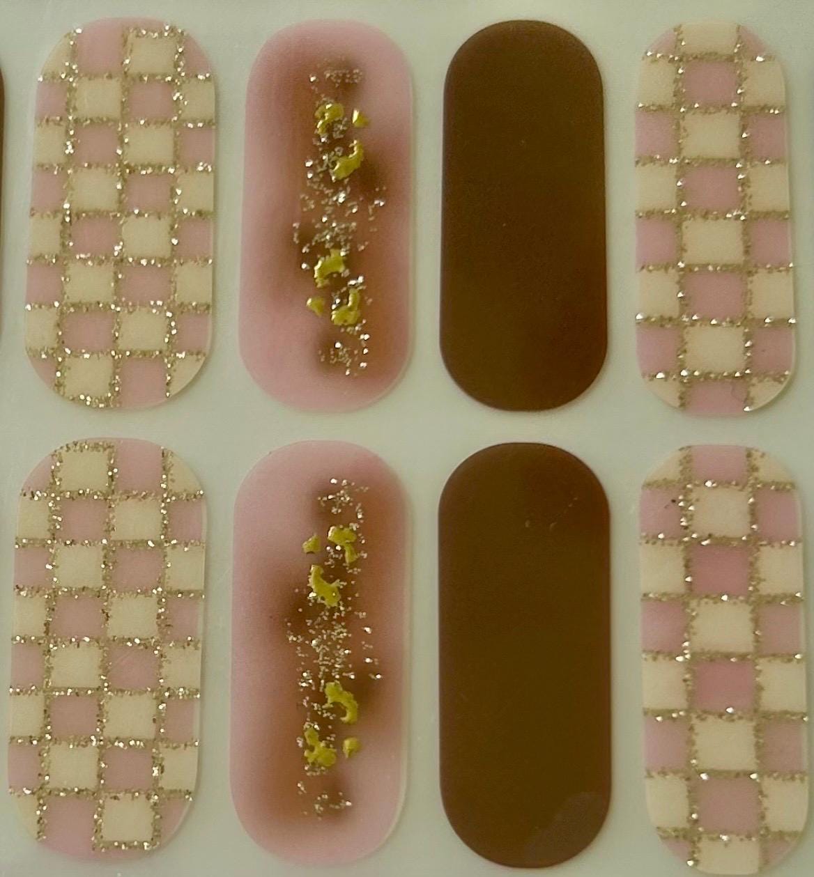 Chocolate Checkmate Glitter  Nail Polish Strips: Non-Toxic Nail Art