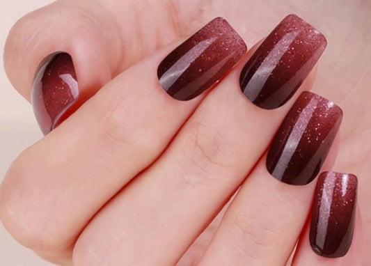 Midnight Merlot Glitter Ombre Nail Polish Strips: Non-Toxic Nail Art